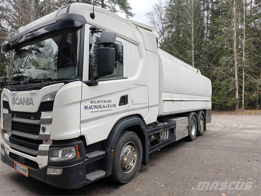 Scania G450 6x2 Autocisterna