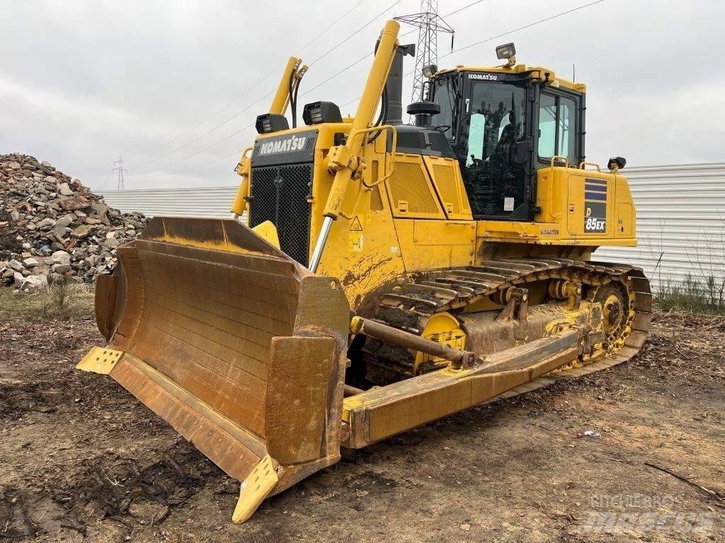 Komatsu D85EX-18 Kāpurķēžu buldozeri