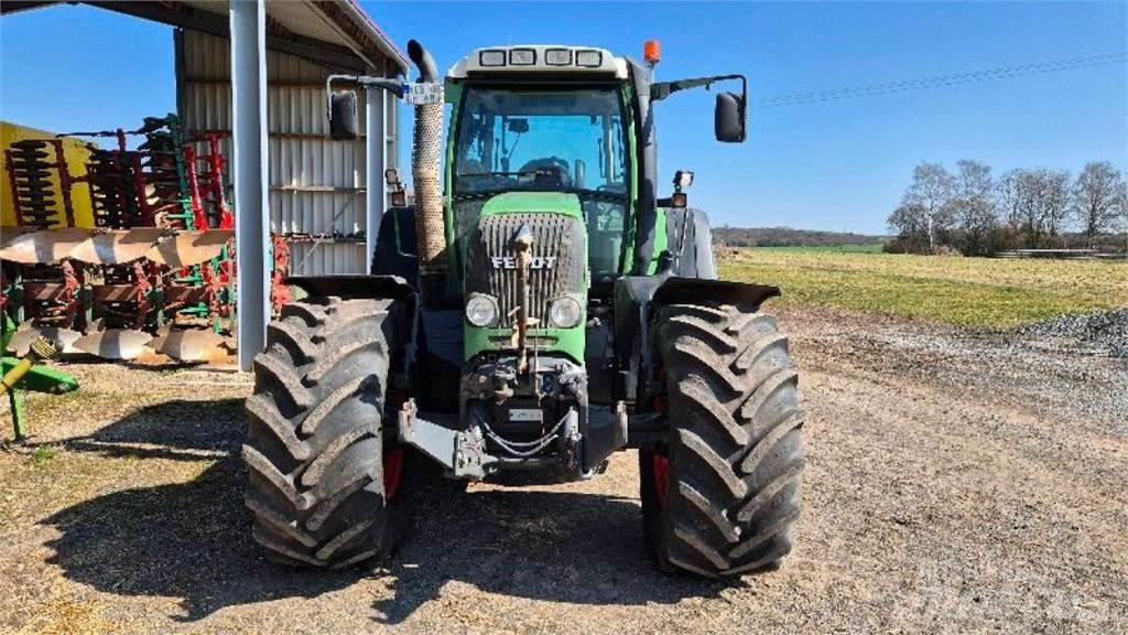 Fendt Vario 820 Traktori