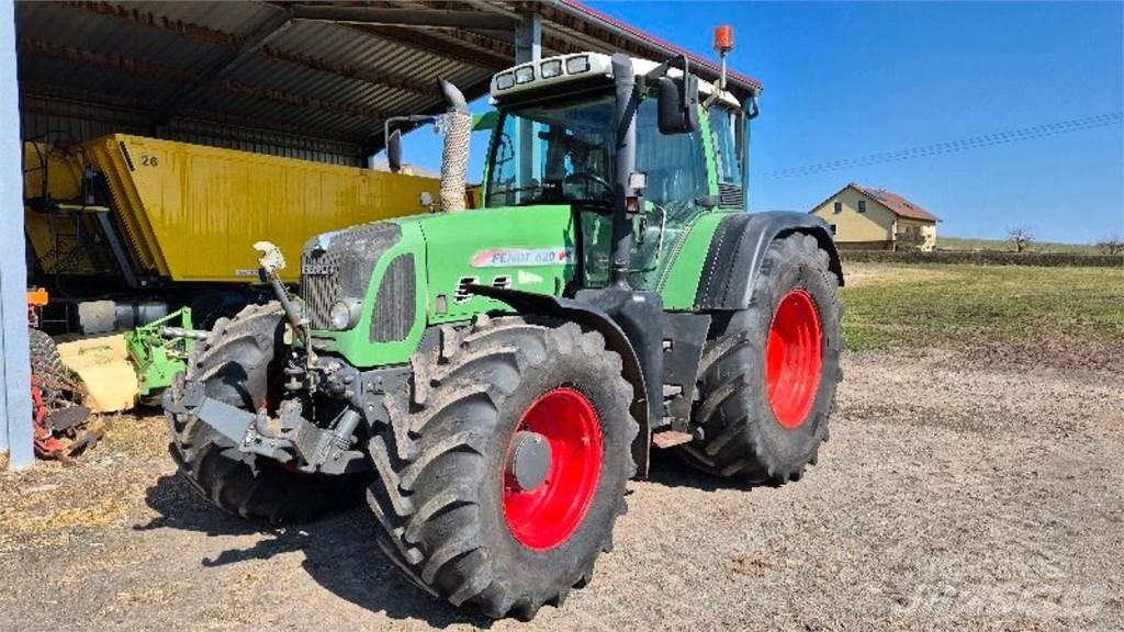 Fendt Vario 820 Traktori