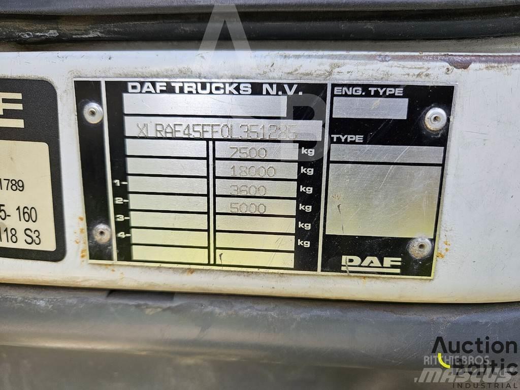 DAF 45.160 Tents