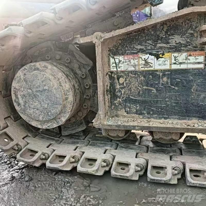Sany SCC750E Kāpurķēžu ceļamkrāni