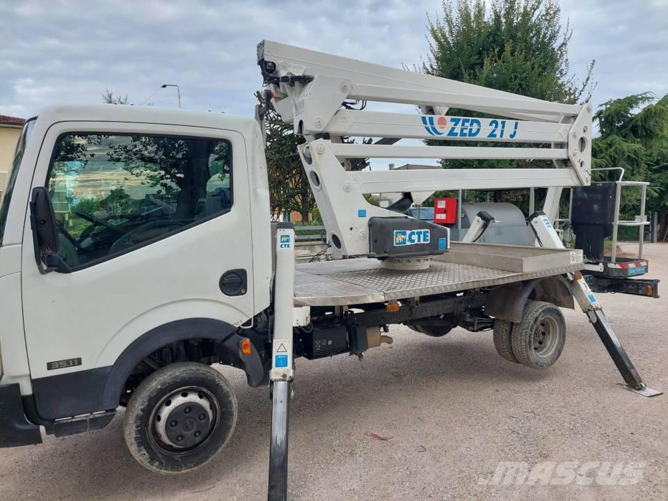 CTE ZED 21 J Pacēlāji uz automašīnas bāzes