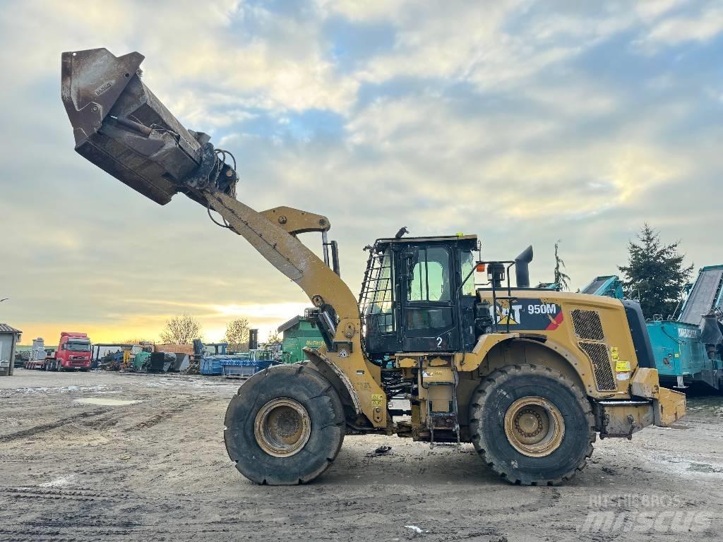 CAT 950M HighLift Iekrāvēji uz riteņiem