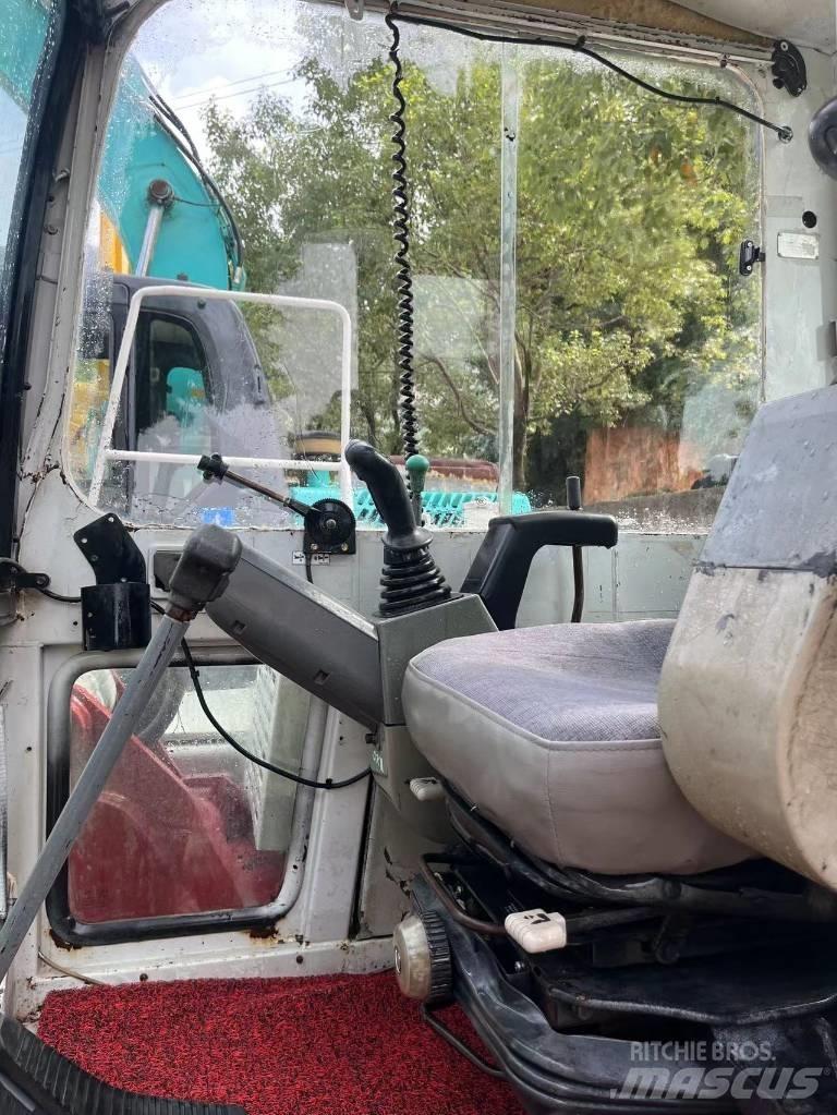 Takeuchi TB175C Kāpurķēžu ekskavatori