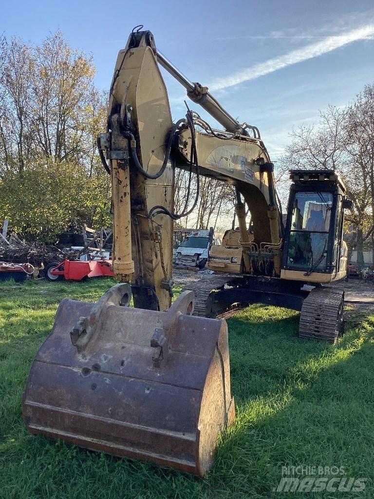CAT 322 B Kāpurķēžu ekskavatori
