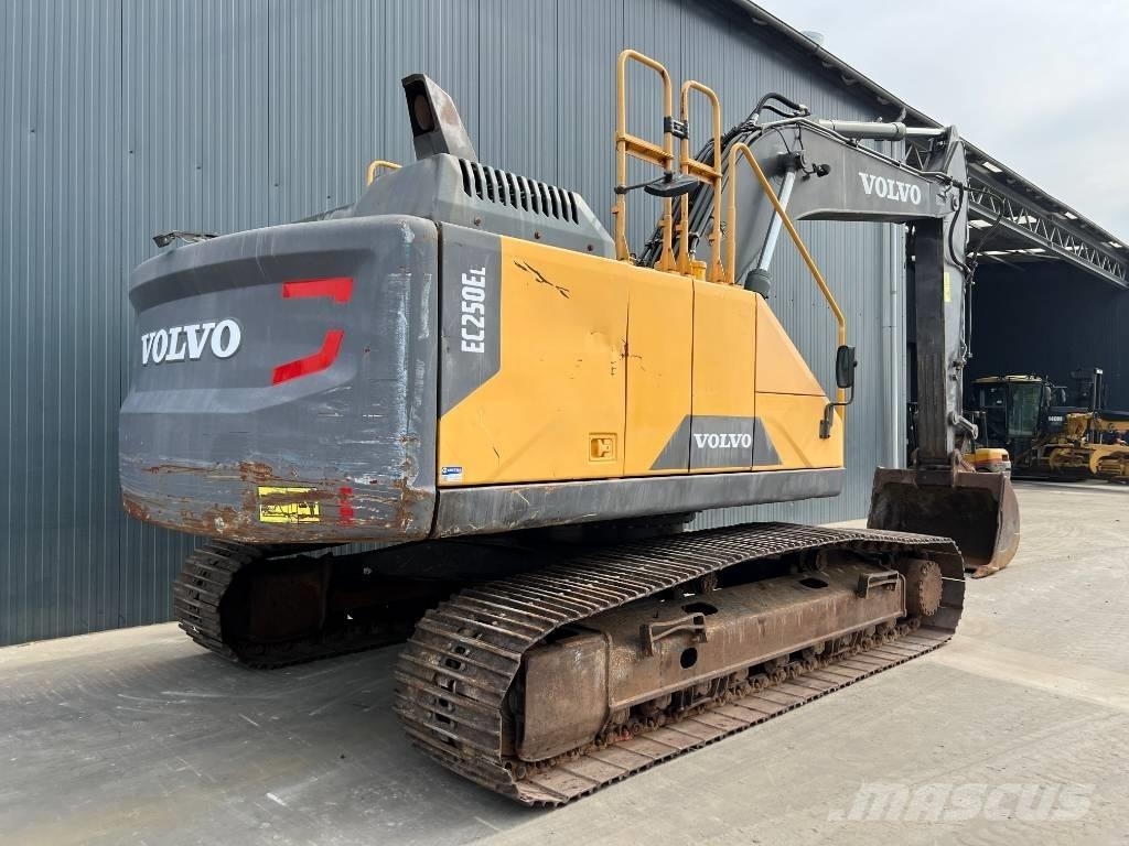 Volvo EC250E L Kāpurķēžu ekskavatori