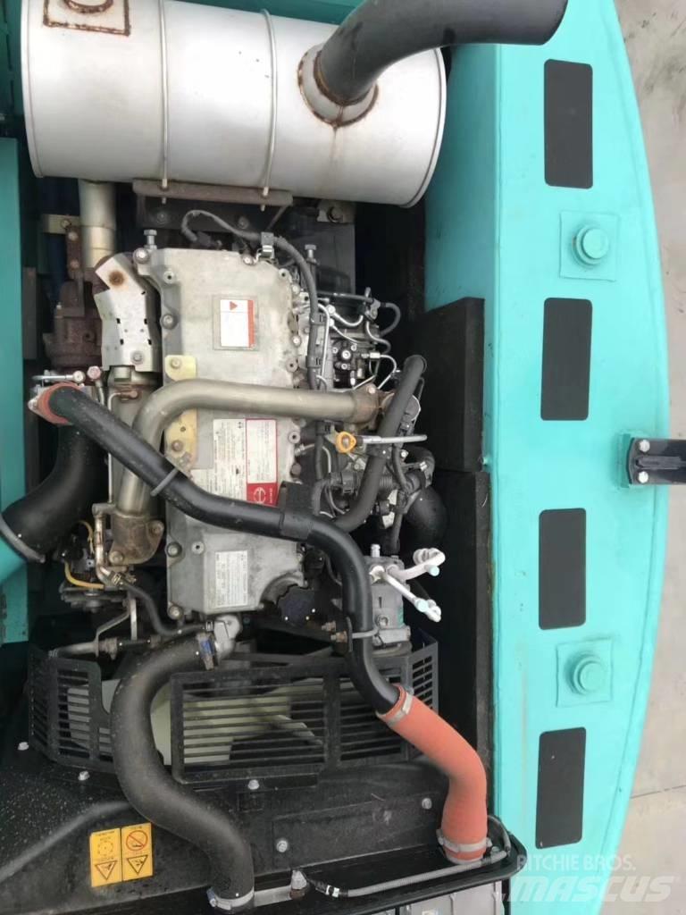 Kobelco SK 200 Kāpurķēžu ekskavatori