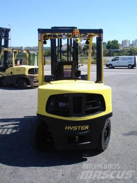 Hyster H 4.0 FT 5 Tehnika ar dīzeļa dzinēju