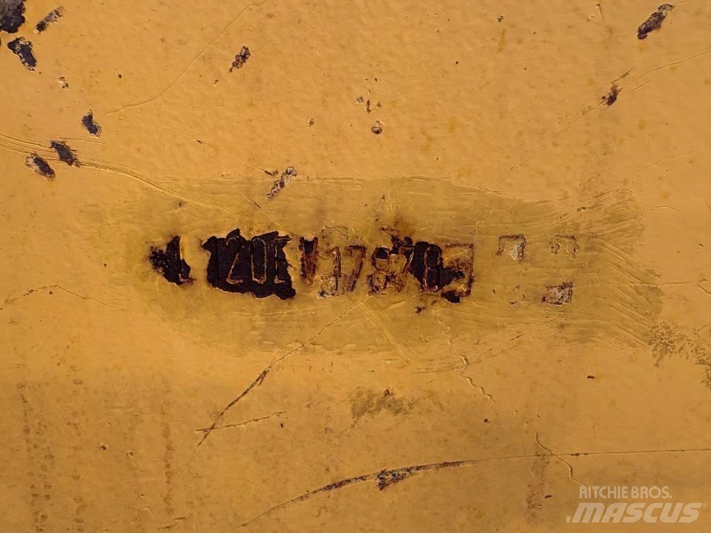 Volvo L 120 E Iekrāvēji uz riteņiem
