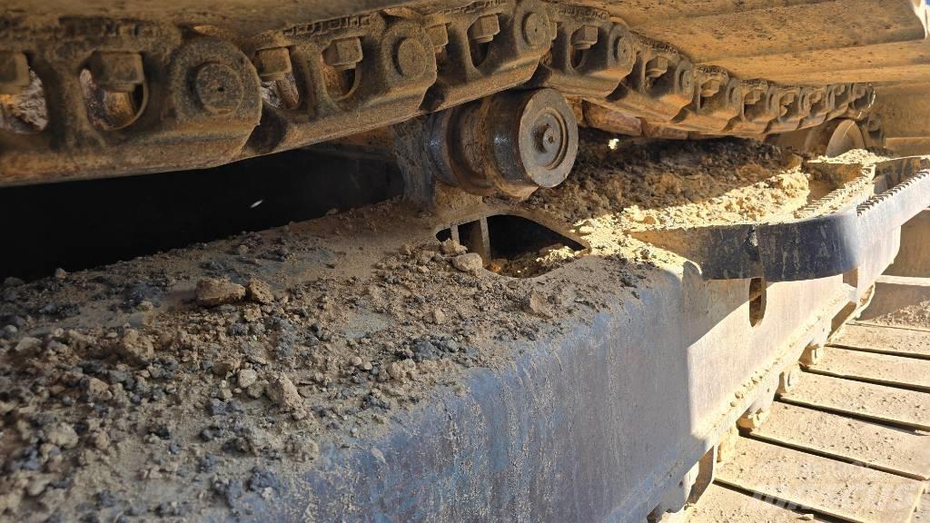 Komatsu PC 210 LC-8K Kāpurķēžu ekskavatori