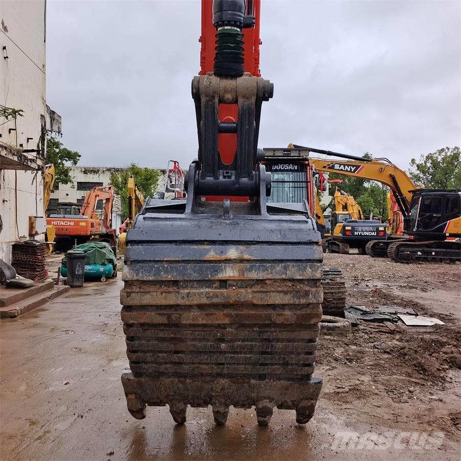 Doosan DX340LC Kāpurķēžu ekskavatori