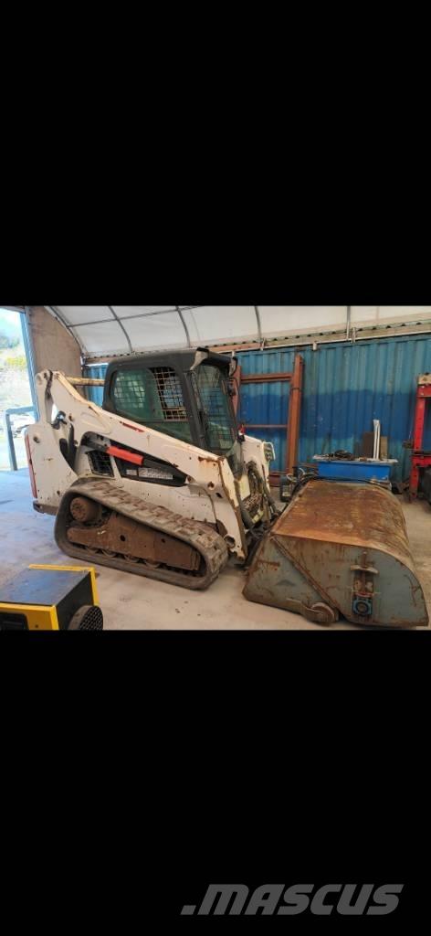 Bobcat T 590 Lietoti riteņu kompaktiekrāvēji