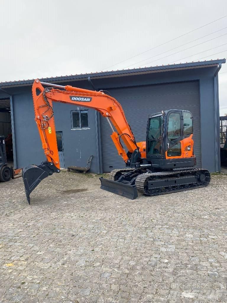 Doosan DX 85 R-3 Vidēja lieluma ekskavatori 7 t - 12 t