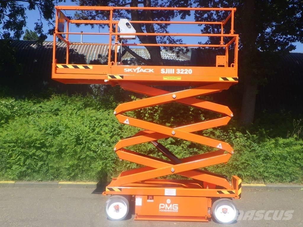 SkyJack SJ3220 Šķerveida pacēlāji