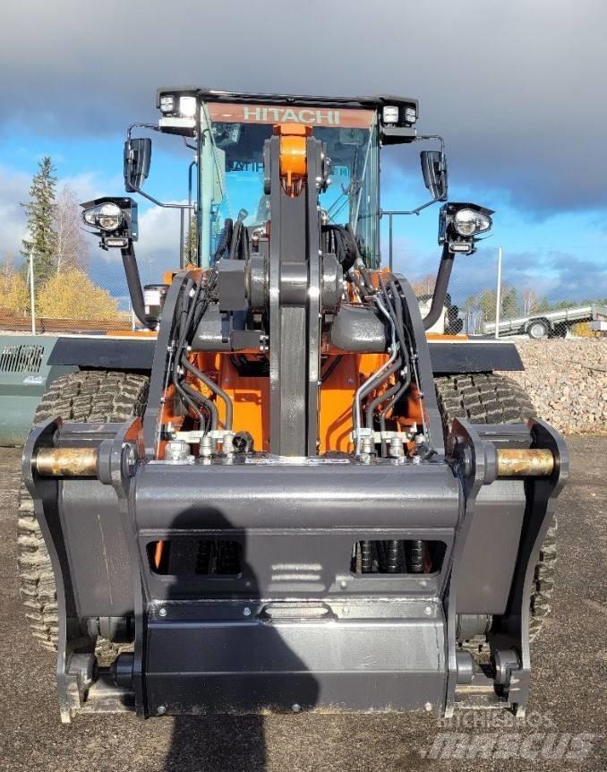 Hitachi ZW180-7 Iekrāvēji uz riteņiem