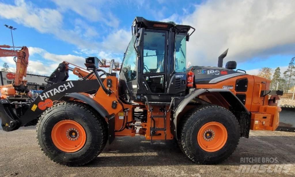 Hitachi ZW180-7 Iekrāvēji uz riteņiem