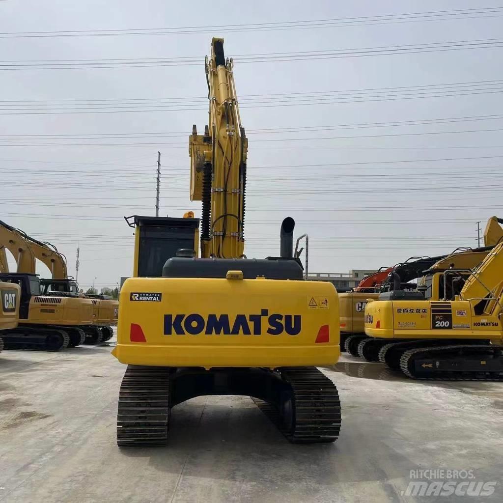Komatsu PC200 Kāpurķēžu ekskavatori