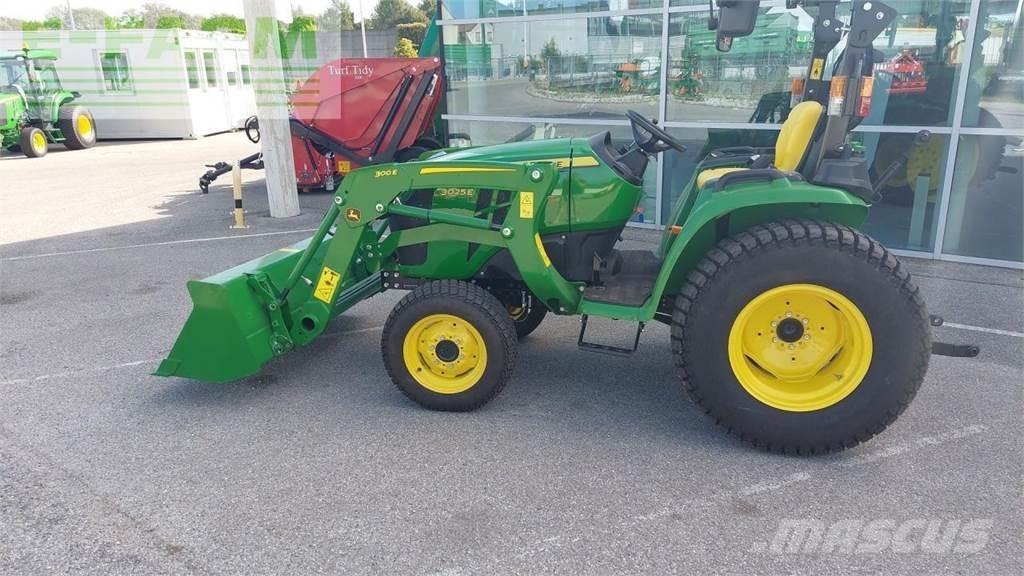 John Deere 3025E Traktori