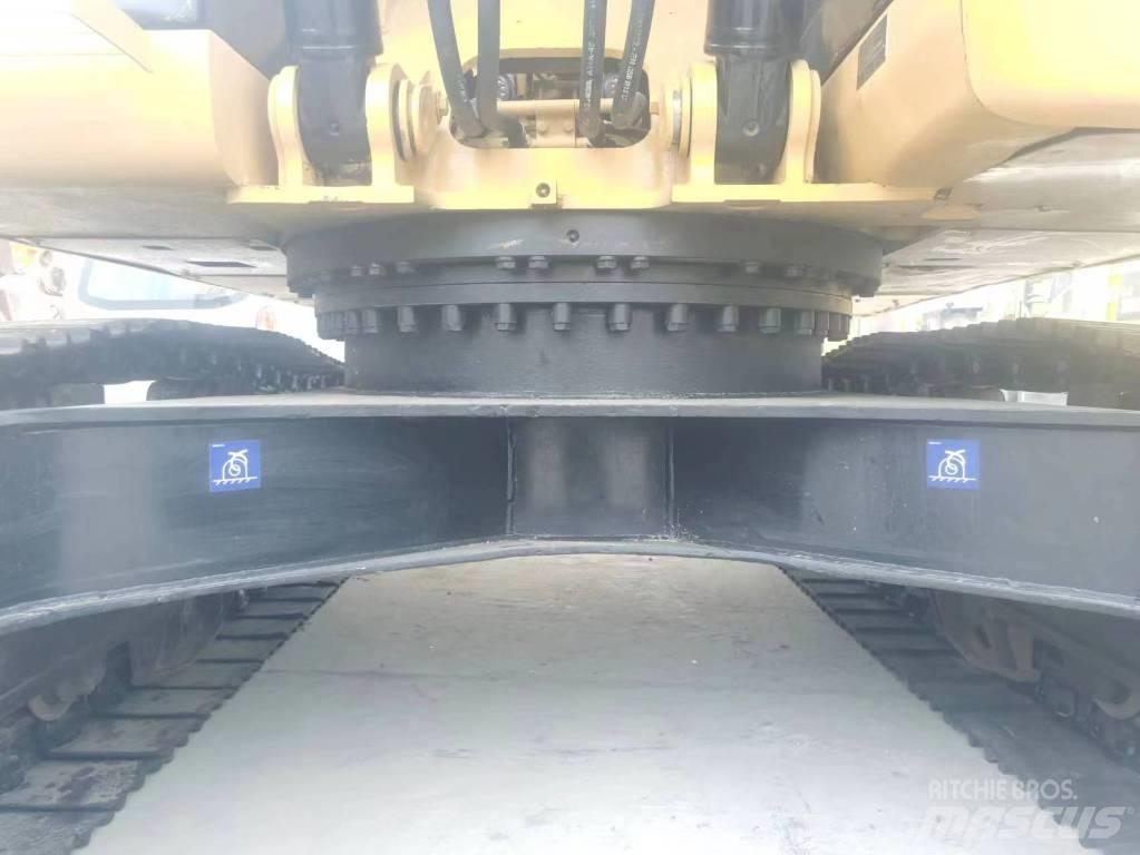CAT 320 C Kāpurķēžu ekskavatori