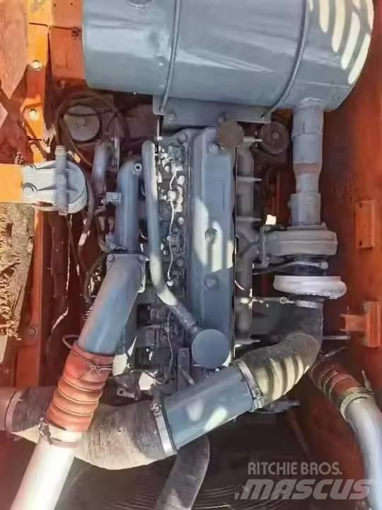 Doosan DX225LC Kāpurķēžu ekskavatori