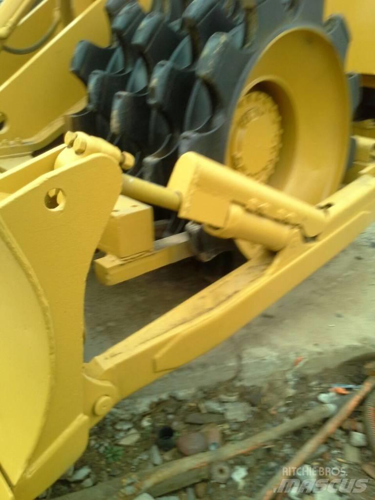 CAT 815 B Augsnes blīvētāji