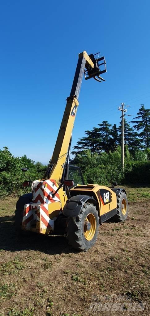 CAT TH 407 C Teleskopiskie manipulatori