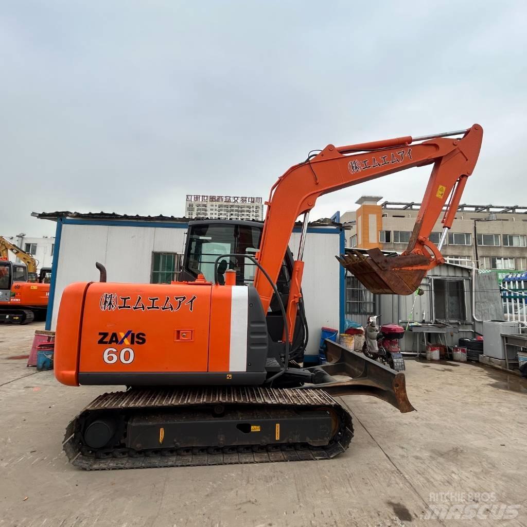 Hitachi ZX 60 Kāpurķēžu ekskavatori