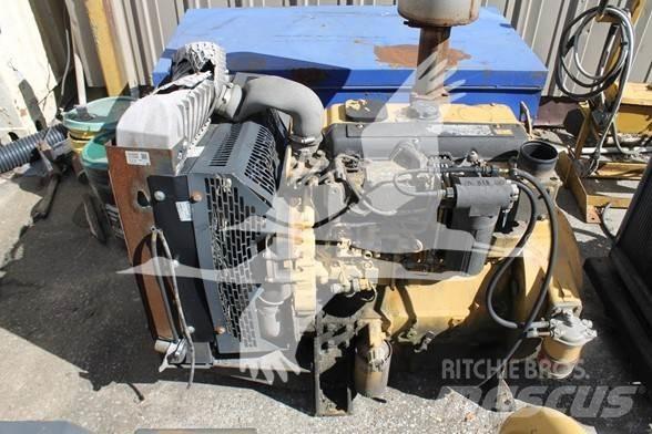 CAT 3054C Dzinēji