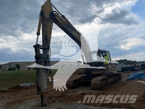 CAT 322BL Kāpurķēžu ekskavatori