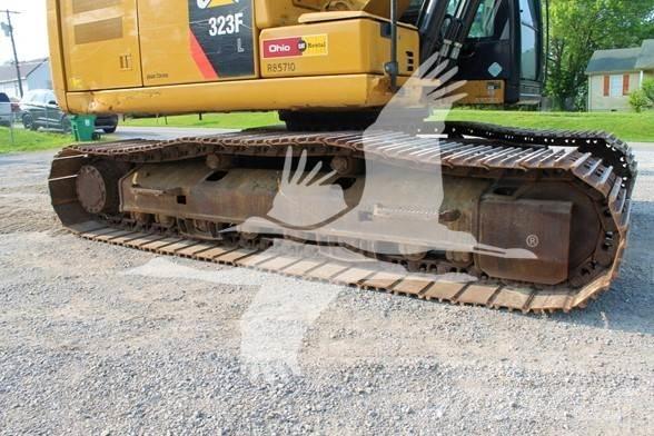 CAT 323FL Kāpurķēžu ekskavatori
