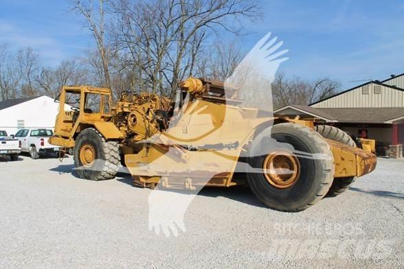 CAT 615C II Skrēperi