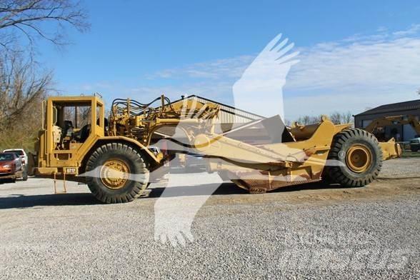 CAT 621F Skrēperi