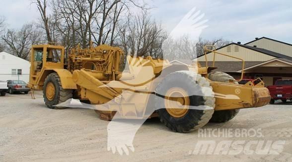 CAT 621F Skrēperi