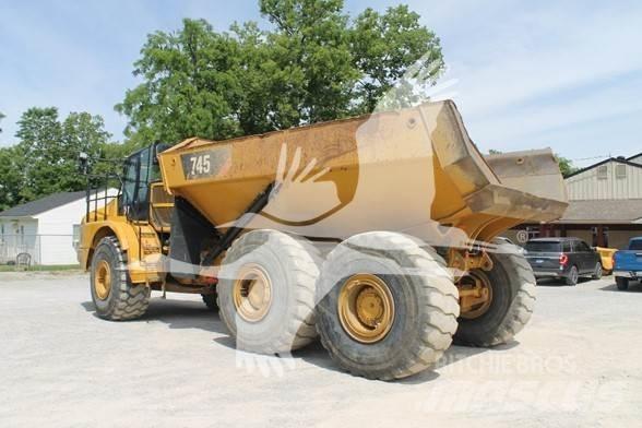 CAT 745 Artikulētie pašizgāzēji
