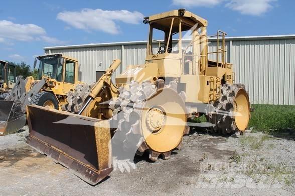 CAT 815B Vienvalča grunts veltņi