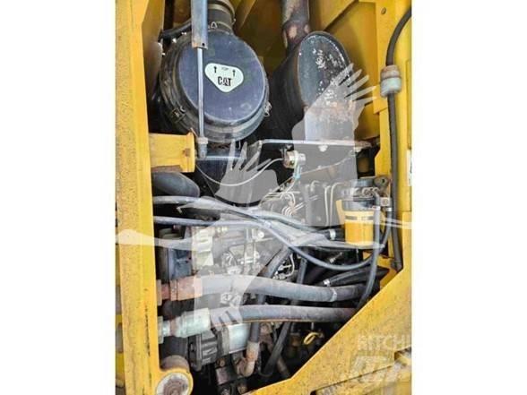 CAT 924G Iekrāvēji uz riteņiem