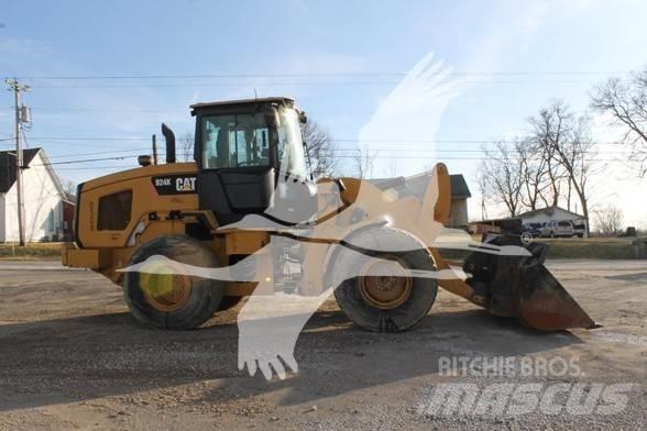 CAT 924K Iekrāvēji uz riteņiem