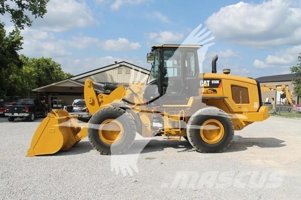 CAT 930K Iekrāvēji uz riteņiem