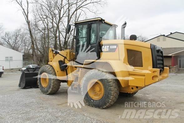 CAT 938M Iekrāvēji uz riteņiem