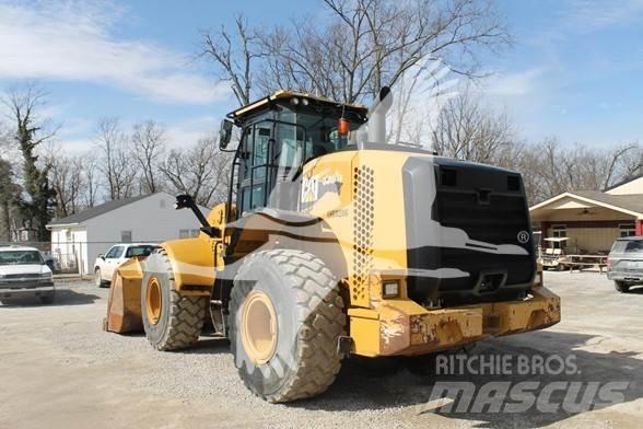 CAT 950M Iekrāvēji uz riteņiem