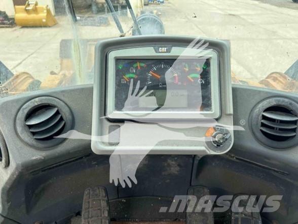 CAT 972M Iekrāvēji uz riteņiem