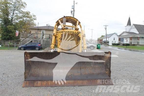 CAT D6C Kāpurķēžu buldozeri