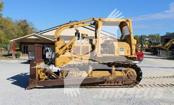CAT D6D Kāpurķēžu buldozeri