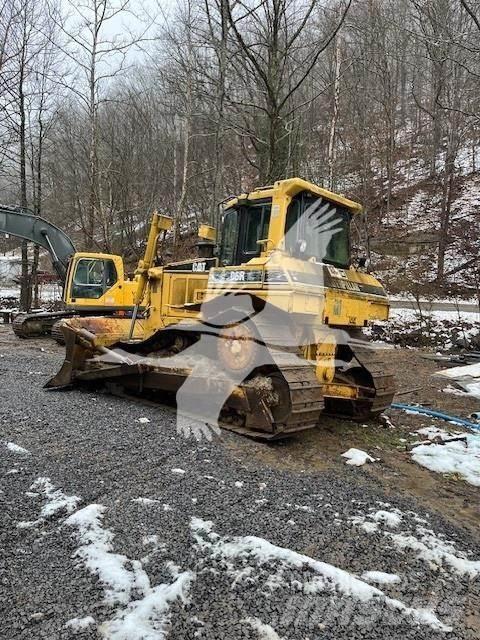 CAT D6R Kāpurķēžu buldozeri