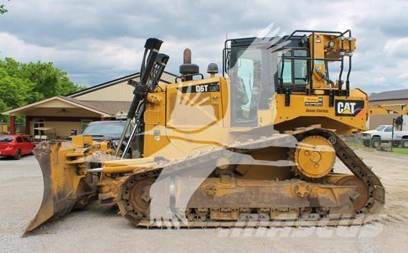 CAT D6T Kāpurķēžu buldozeri