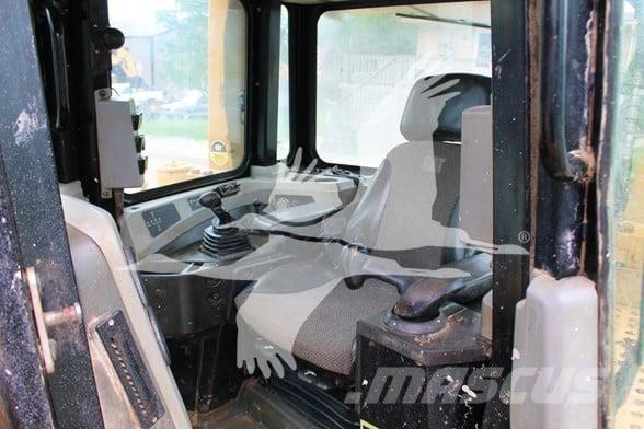 CAT D6T Kāpurķēžu buldozeri