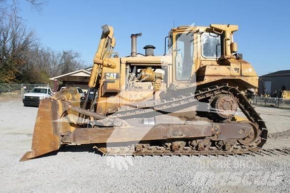 CAT D8N Kāpurķēžu buldozeri