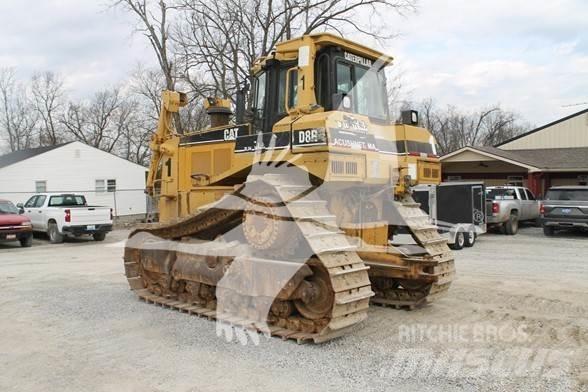 CAT D8R Kāpurķēžu buldozeri
