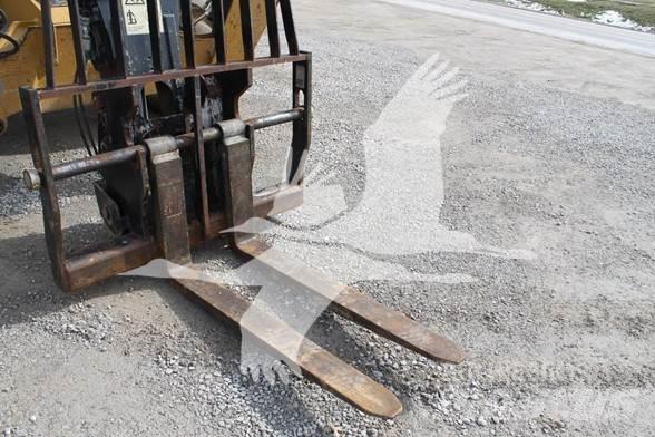 CAT TL1255D Teleskopiskie manipulatori